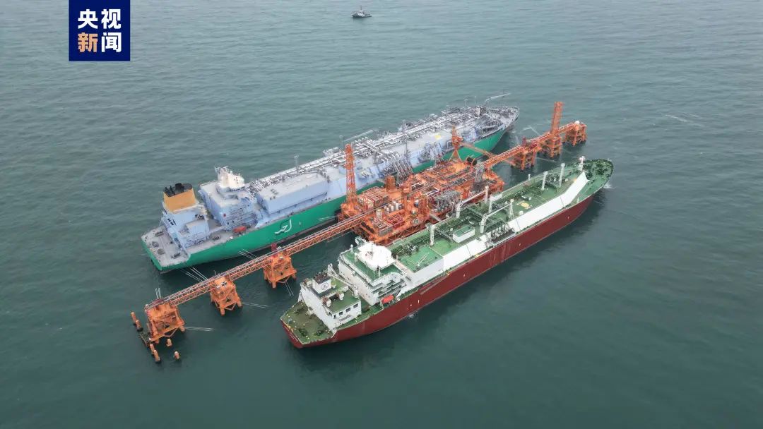 世界最大海上液化天然气接收站试运行 世界最大海上液化天然气接收站试运行